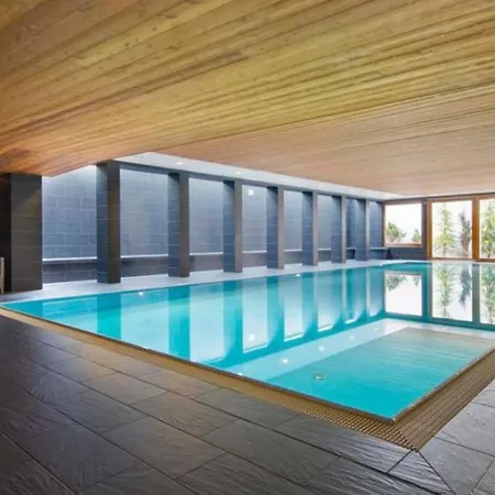 4bdr Stylish With Sauna And Pool 公寓 *